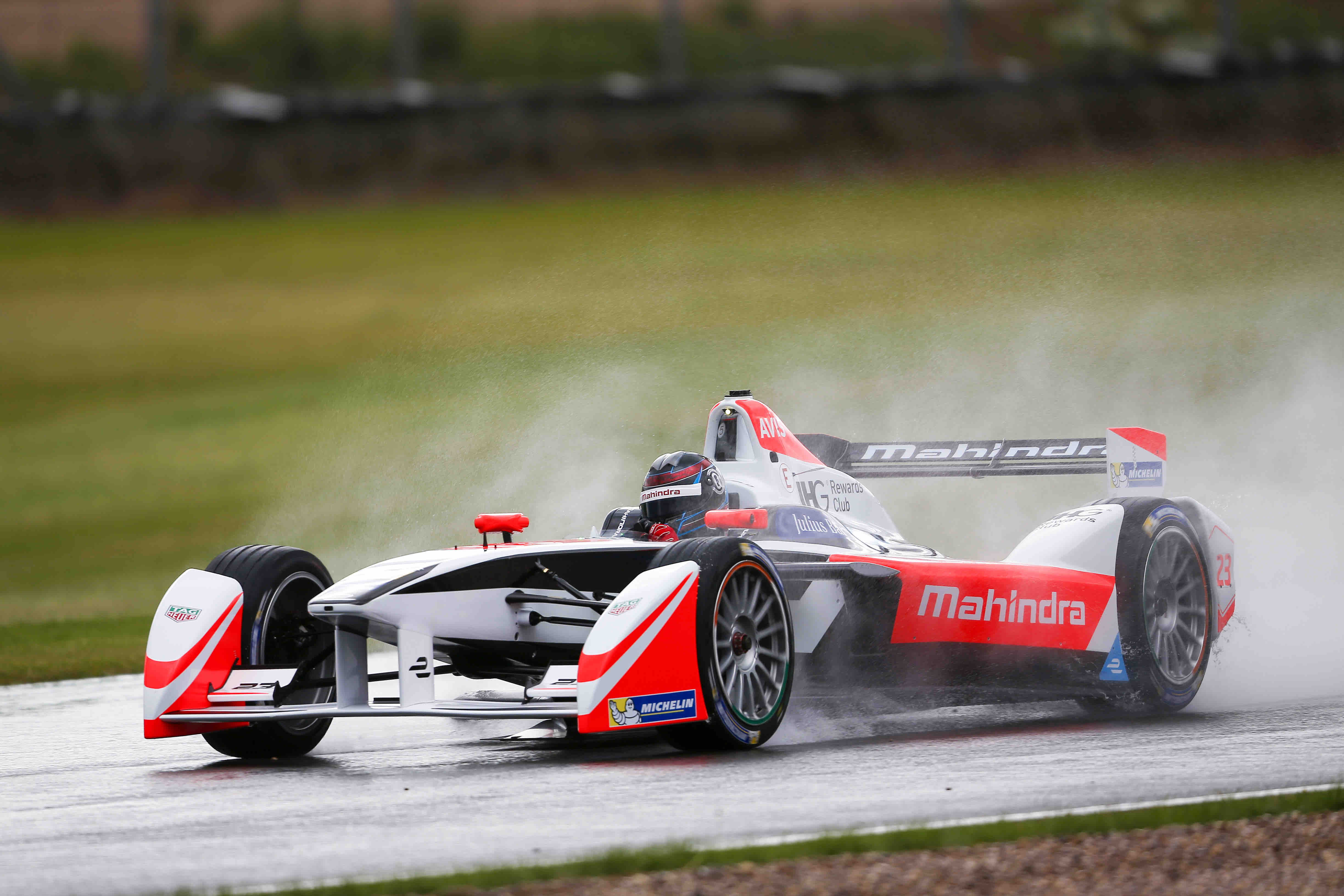 N.Heidfeld rejoint Senna chez Mahindra.