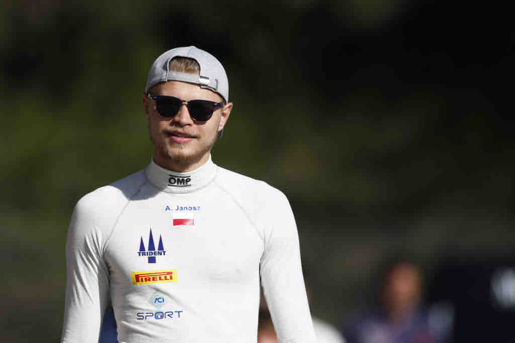 Formula V8, Artur Janosz sera au Castellet