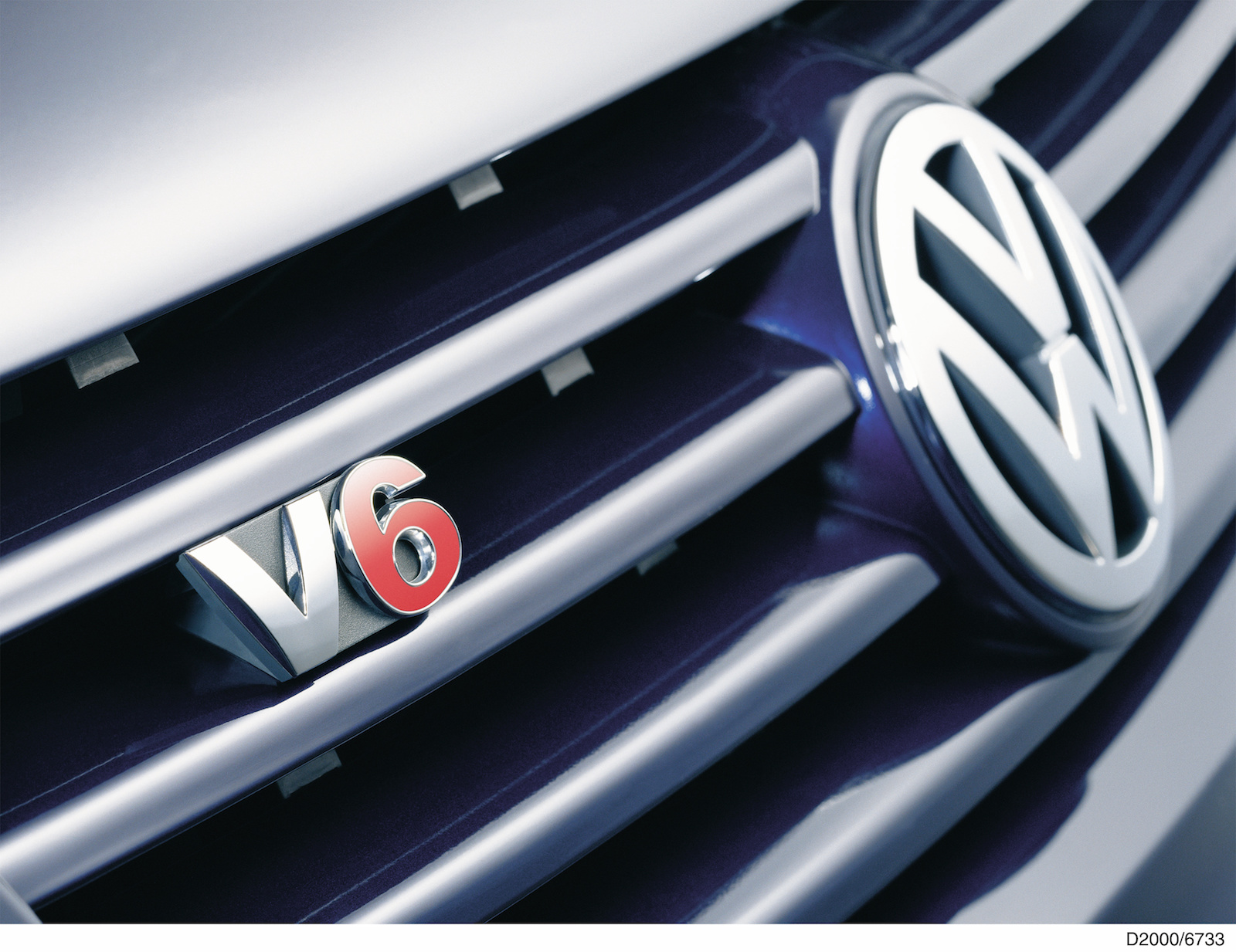 Logo Volkswagen sur la Sharan V6