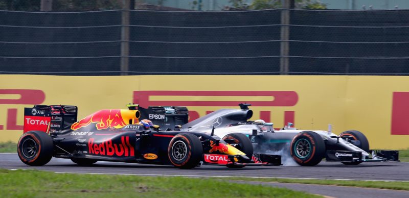Zig Zag Sur Un Circuit De Formule 1
