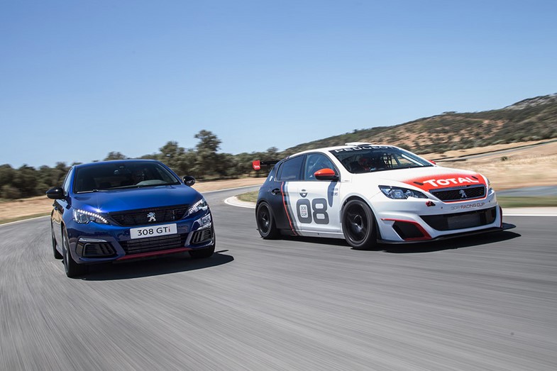 © Peugeot 308 GTi
