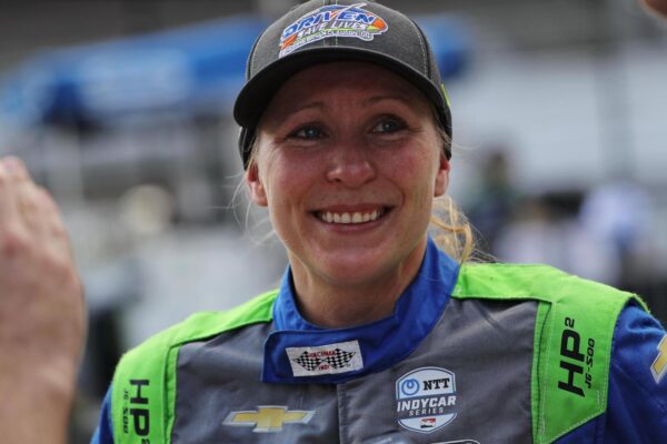 Pippa Mann, une femme sur "un terrain de jeu pour les garçons''