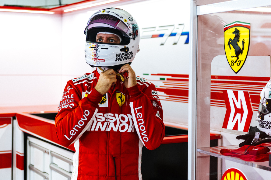 Scuderia Ferrari F1 Racing Sebastian Vettel 5 Enfant Casquette Officielle  2019 - Cdiscount Prêt-à-Porter