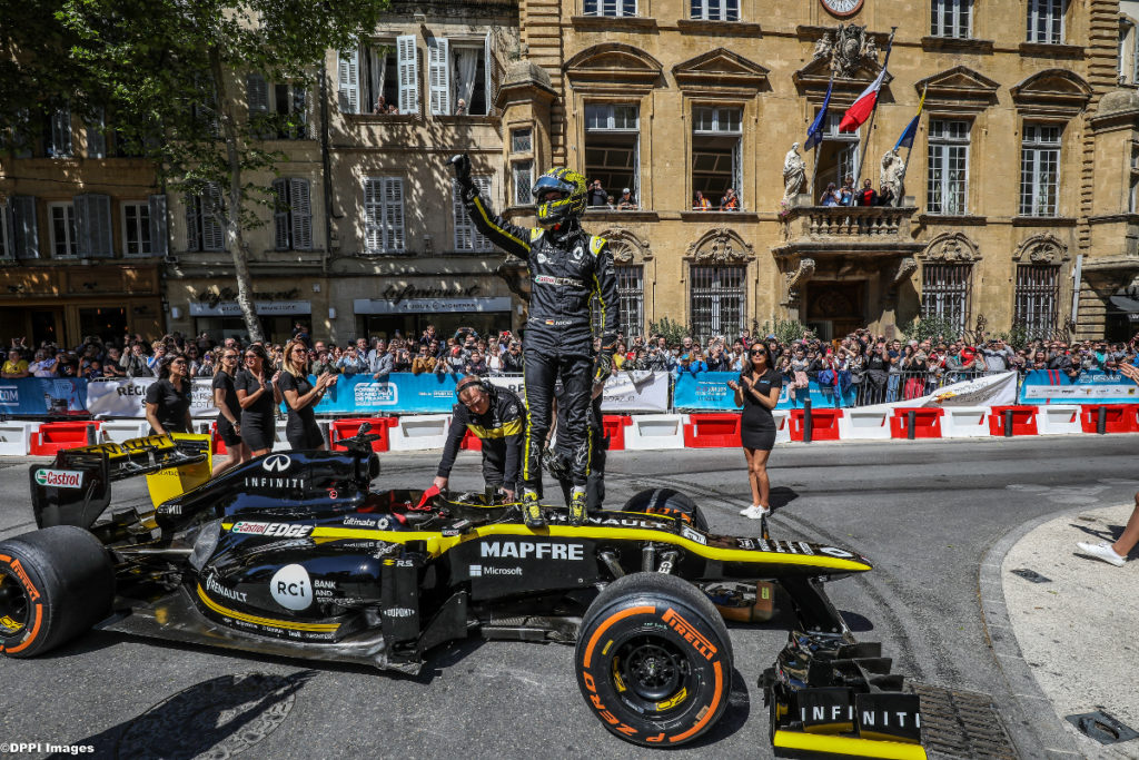 Le roadshow du Grand Prix de France F1 fait vibrer Salon-de-Provence