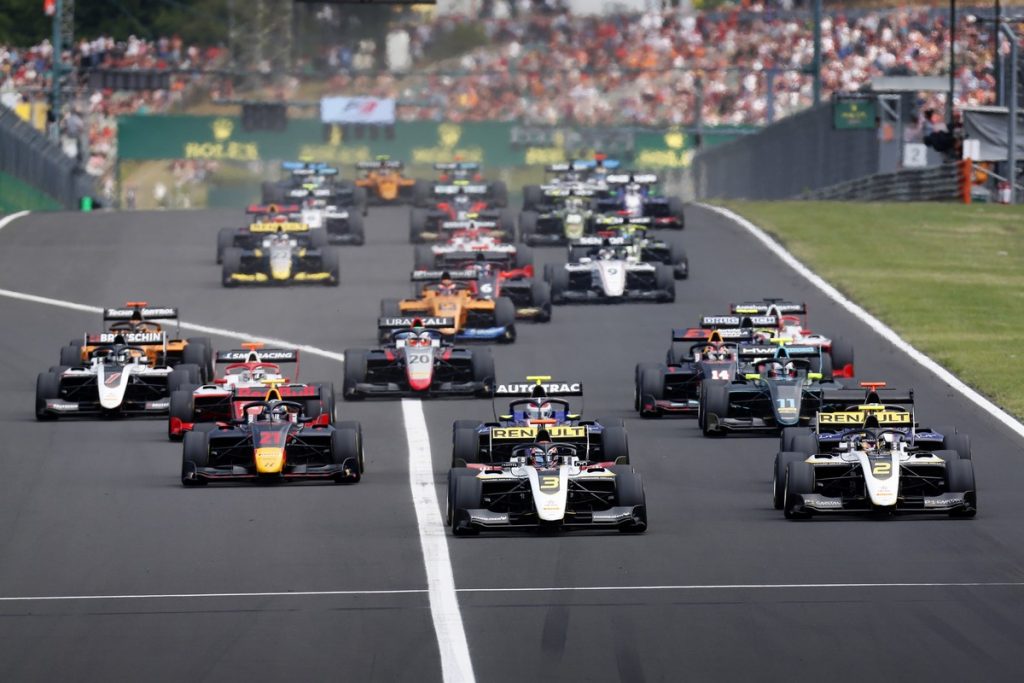 Christian Lundgaard et Marcus Armstrong solides vainqueurs FIA F3 en Hongrie