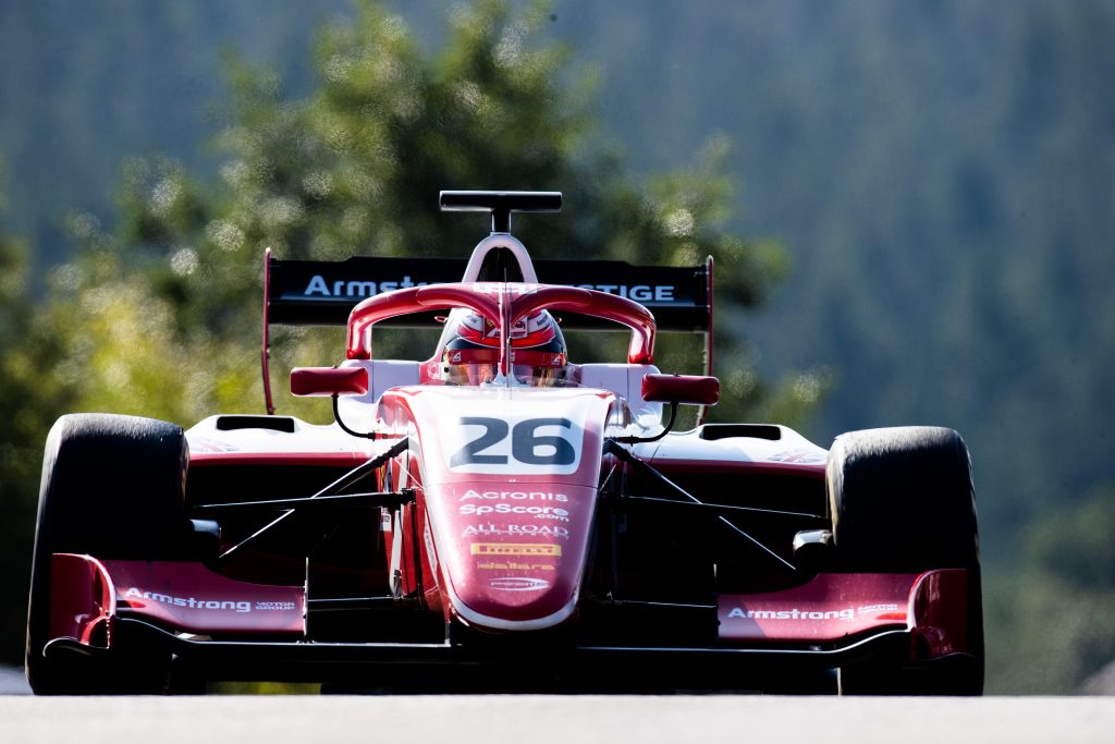 FIA F3, Course 2 : Marcus Armstrong l'emporte