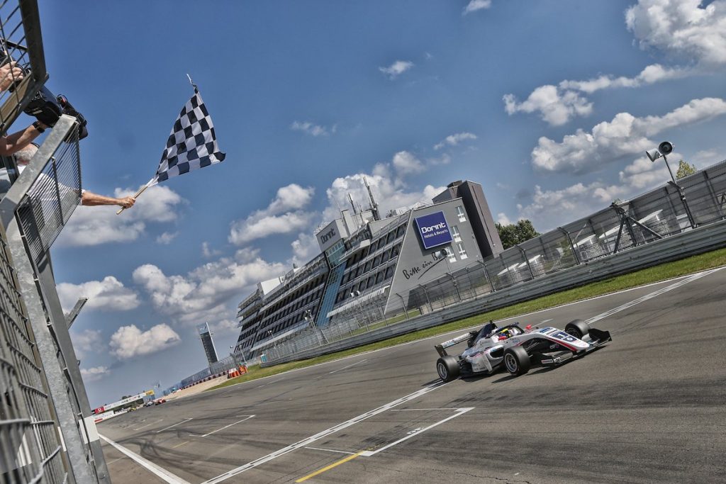 Double victoire pour R-Ace GP lors d'un week-end riche en émotions