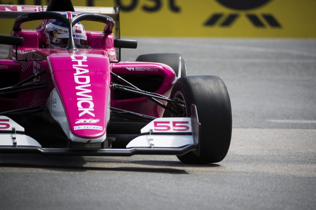 La W Series face aux règles de la FIA
