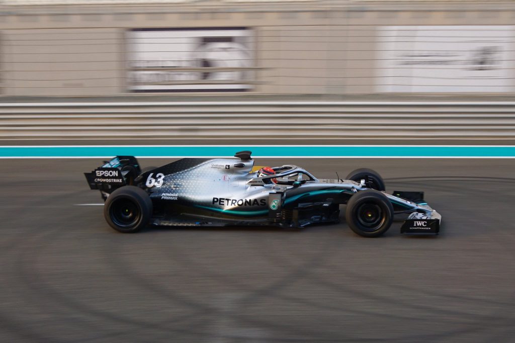 George Russell teste les pneus 18" à Abu Dhabi
