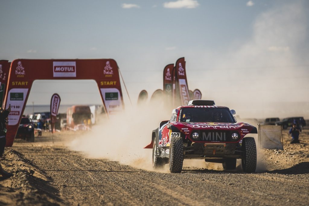 Dakar 2020, E6 : Peterhansel au panache, Sainz toujours leader