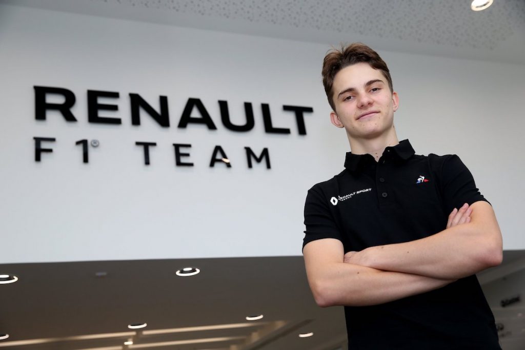 Oscar Piastri rejoint la Renault Sport Academy et rejoint la FIA F3