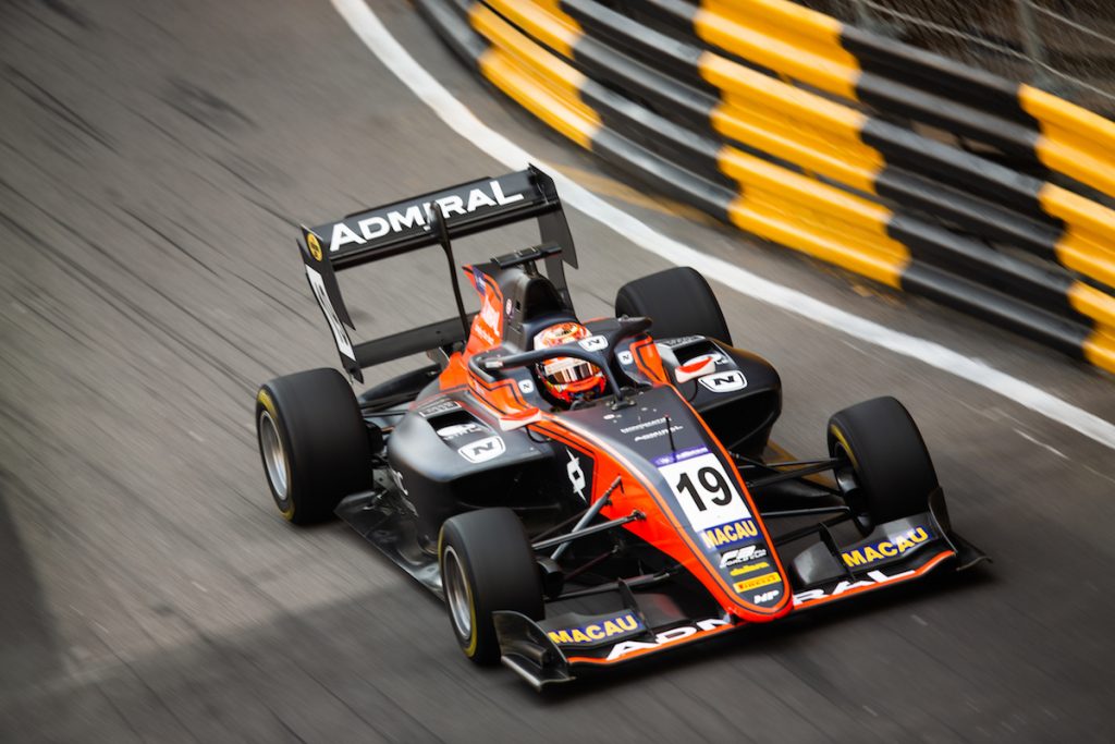 Dunner et Verschoor chez MP Motorsport en FIA F3