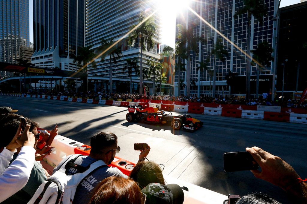 Le Grand Prix de Miami poursuivi par des résidents