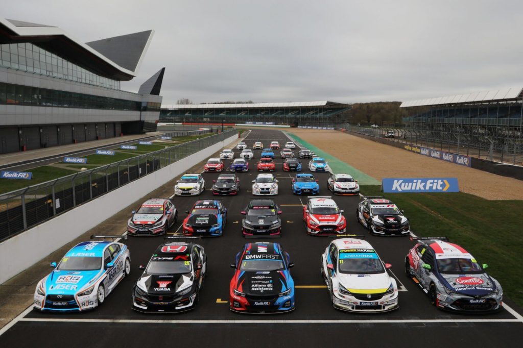 La Grande-Bretagne suspend toutes les compétitions en sport auto