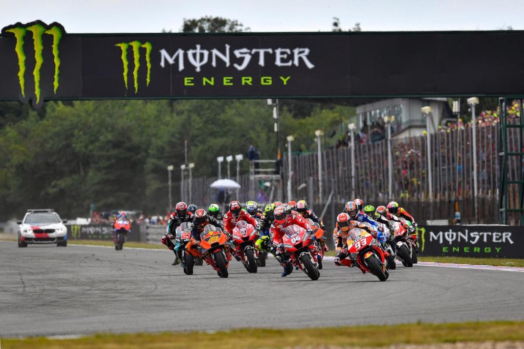Carmelo Ezpeleta envisage un début de la saison MotoGP cet été