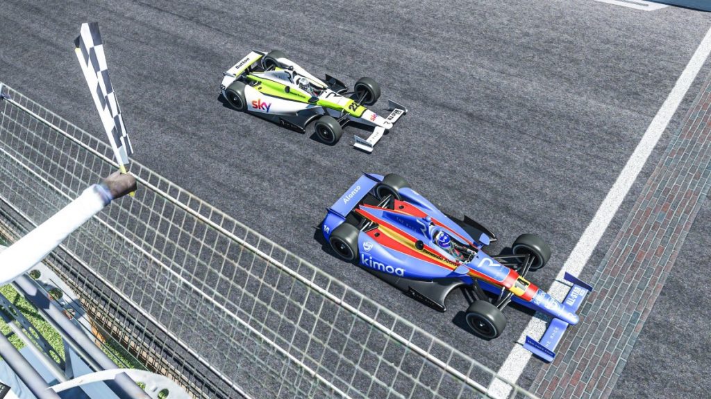 Fernando Alonso, double vainqueur à l'Indy 500 virtuel