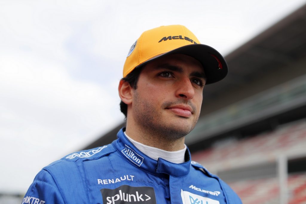 Carlos Sainz Jr. signe chez la Scuderia Ferrari pour 2021