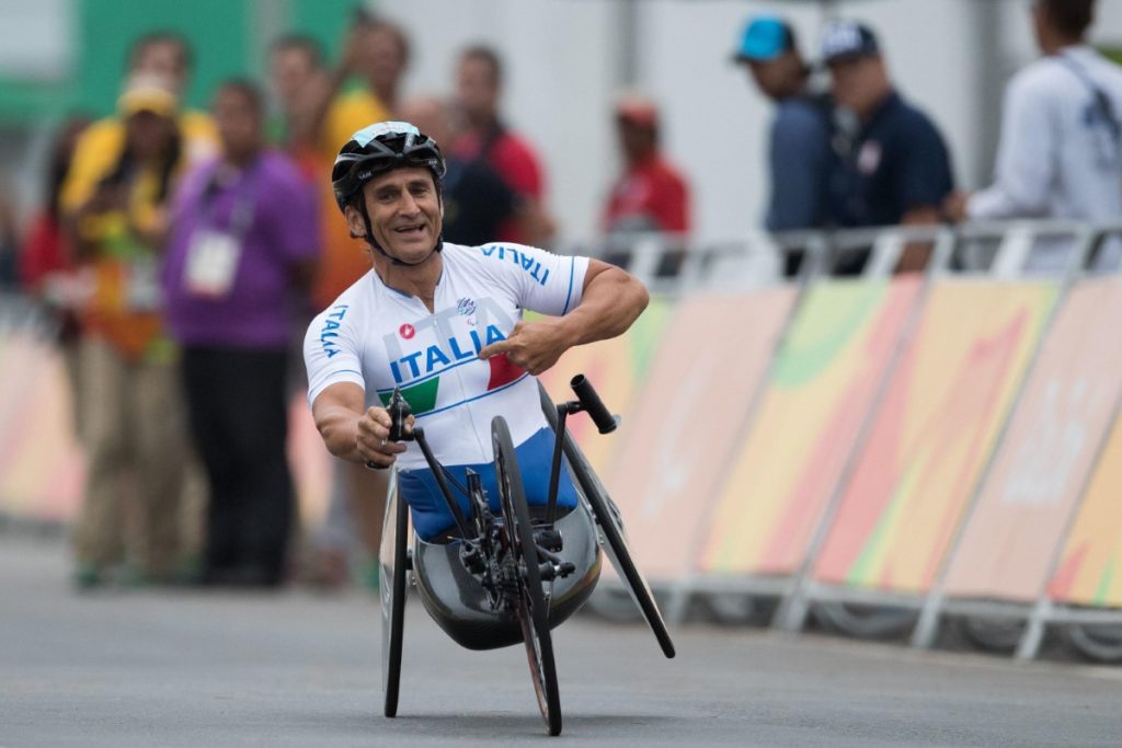Alex Zanardi victime d'un grave accident de la route en handbike
