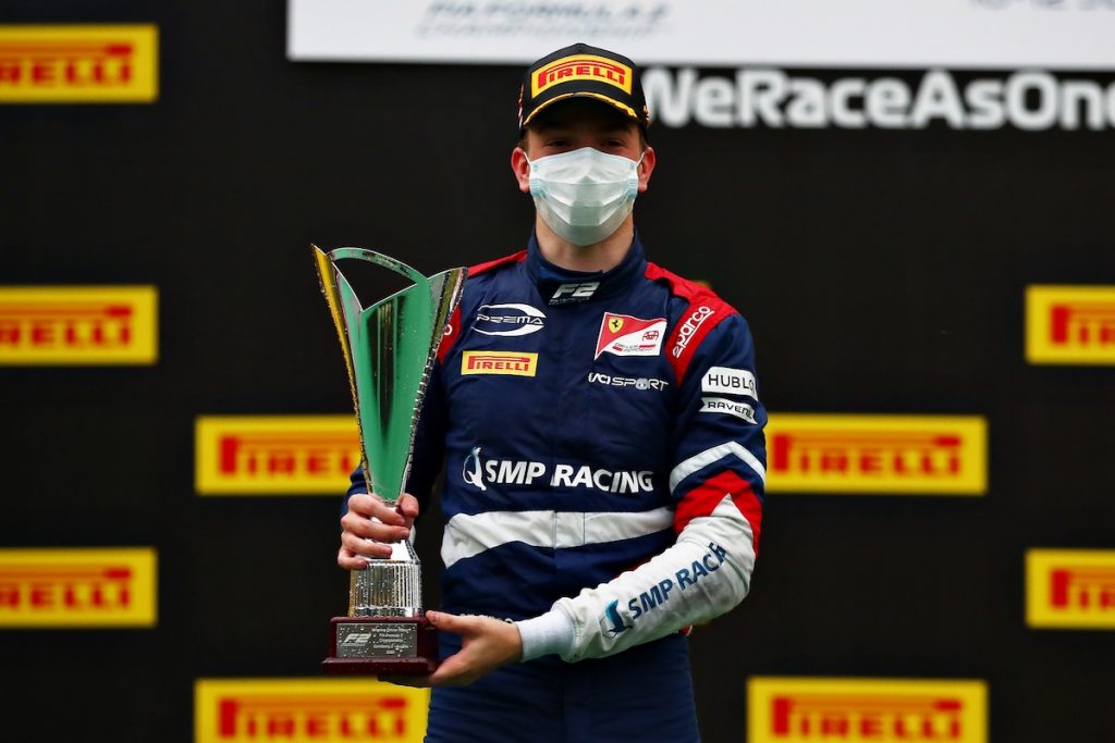 Robert Shwartzman et Christian Lundgaard vainqueurs en FIA F2 en Styrie