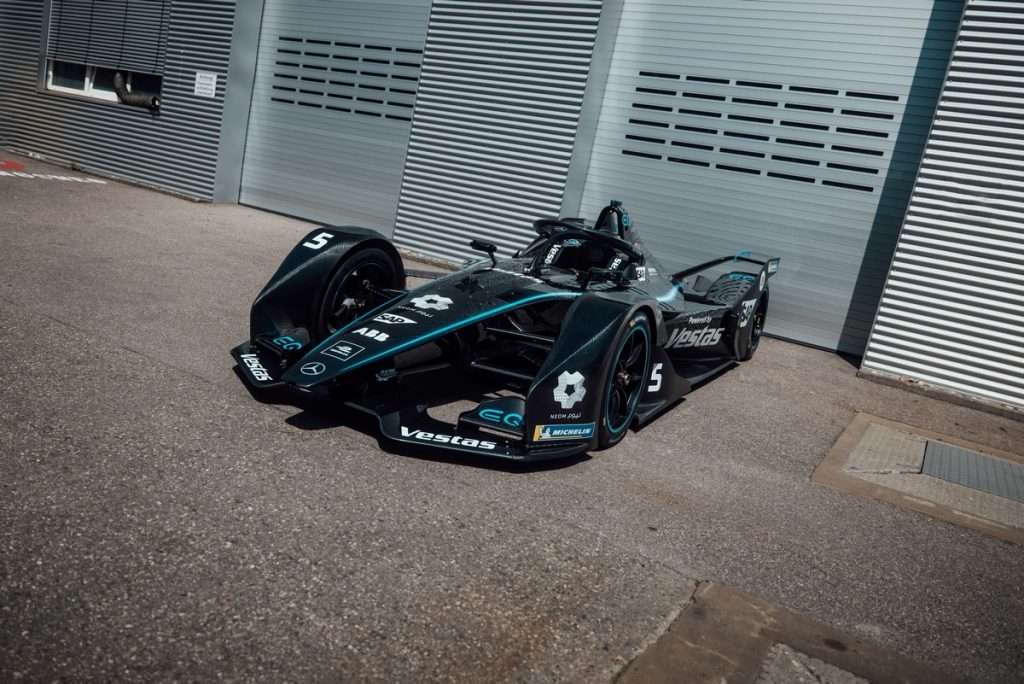 La Mercedes en Formule E devient noire à son tour
