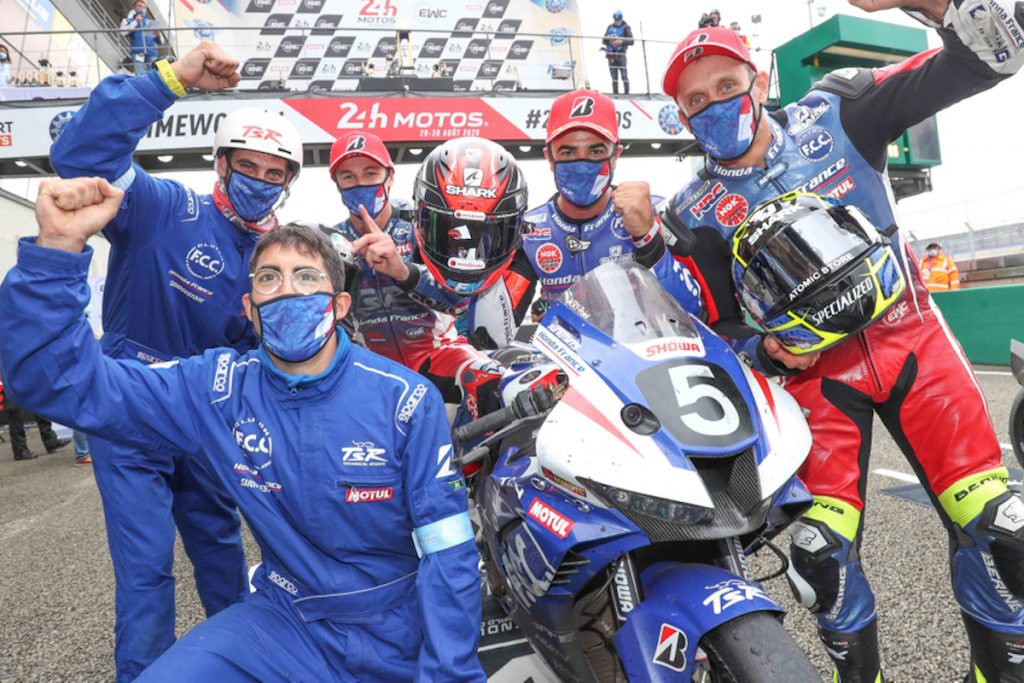 L'équipe F.C.C. TSR Honda France remporte les 24 Heures Motos