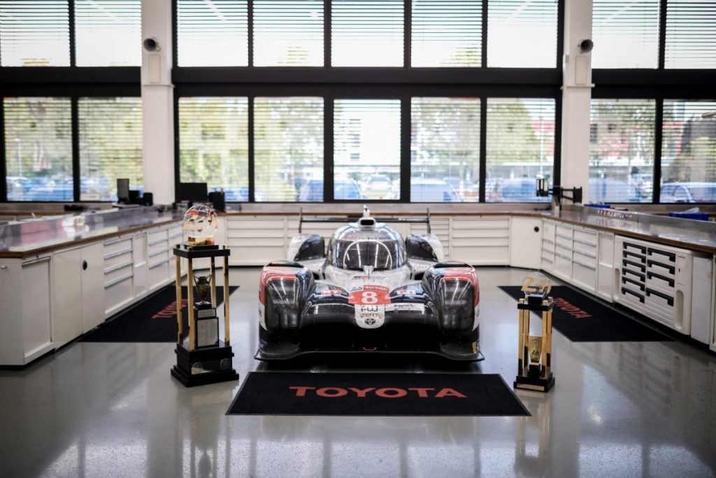 Les Toyota TS050 de retour à l'usine à Cologne