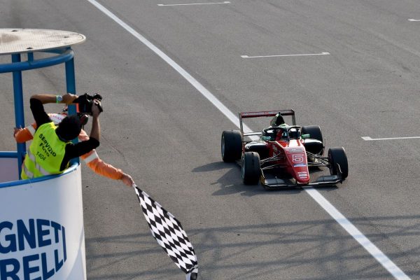 Patrick Pasma s'illustre à Monza en Formula Regional European