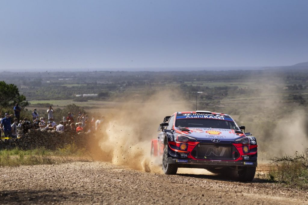 Rallye de Sardaigne : Evans et Tänak, ex æquo au Shakedown