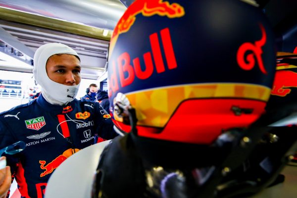 Red Bull ne remplacera pas Albon avant la fin de la saison