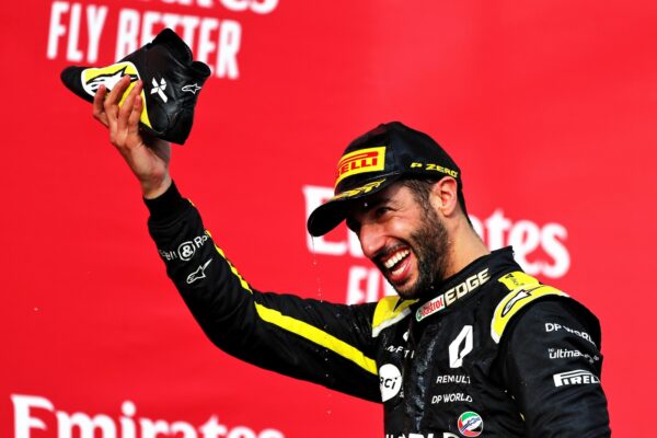 Nouveau podium pour Ricciardo, Renault 3e au championnat