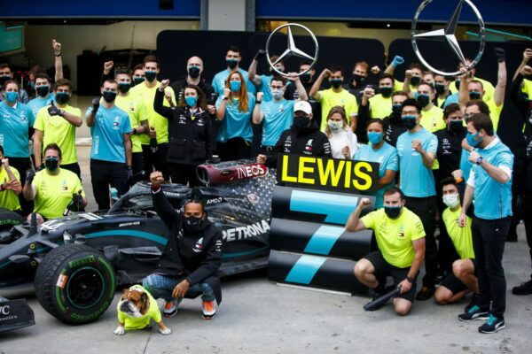 Toto Wolff aimerait voir Lewis Hamilton rouler jusqu'en 2022