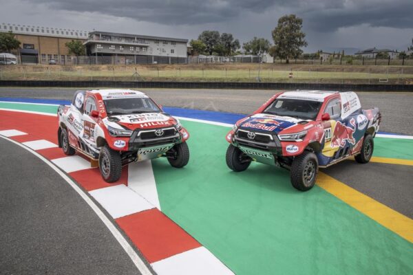 Toyota annonce ses 4 équipages pour le Dakar 2021