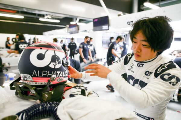 AlphaTauri confirme Yuki Tsunoda pour 2021