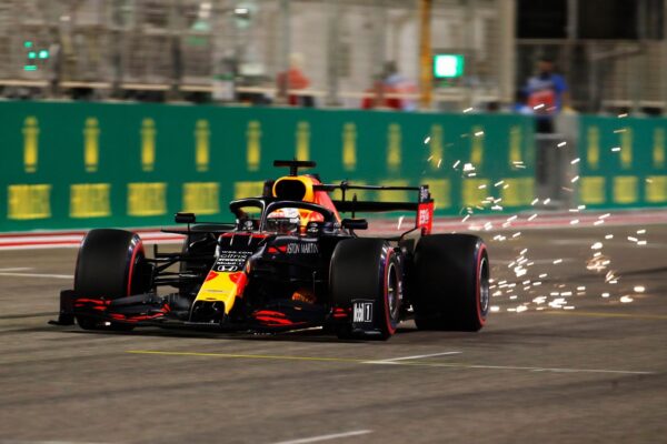 Red Bull réfléchit à développer son propre moteur pour 2026