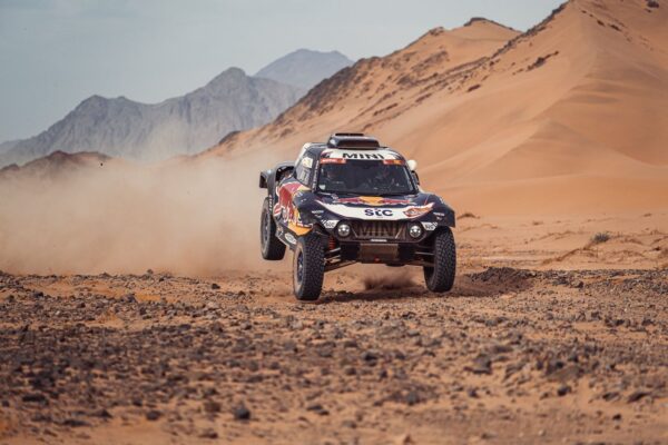 Dakar 2021 : l'étape pour Sainz, le Dakar pour Peterhansel