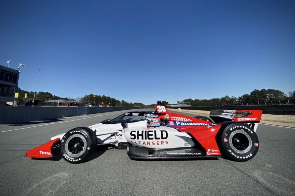 Takuma Sato dévoile ses deux livrées pour 2021 chez RLL