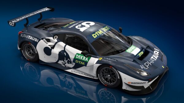 Alex Albon en DTM sur Ferrari avec les couleurs AlphaTauri