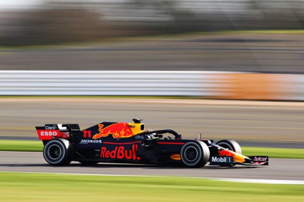 Sergio Pérez a fait ses débuts chez Red Bull à Silverstone