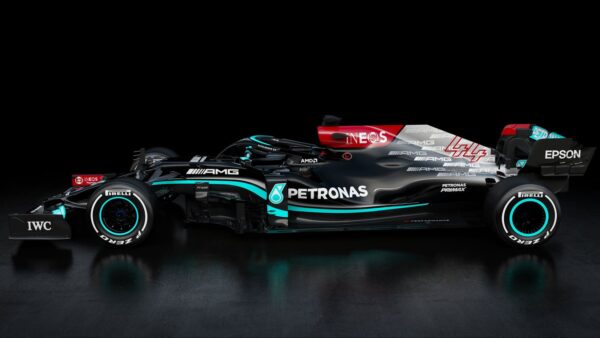 Les Mercedes F1 bientôt disponibles sur iRacing