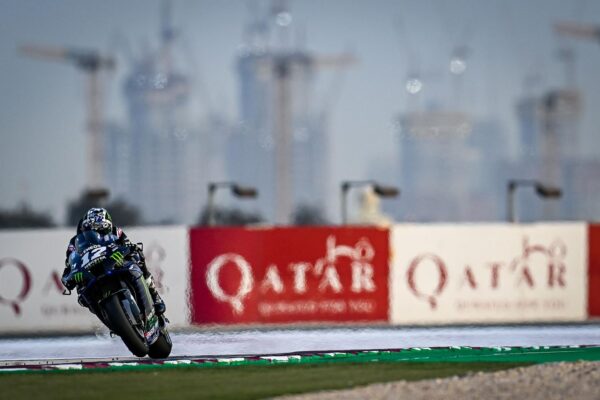 Triplé Yamaha aux essais du Qatar, Viñales le plus rapide
