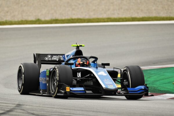 Felipe Drugovich le plus rapide lors des essais FIA F2 à Barcelone