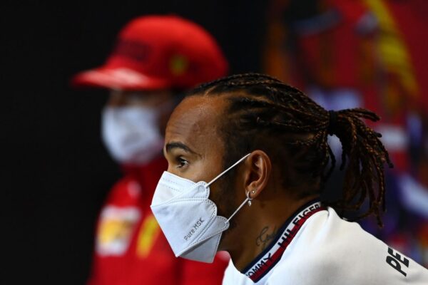 Hamilton l'affirme, il veut rester en F1 en 2022