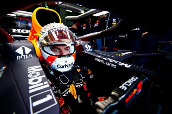 Verstappen ne voit aucune raison de quitter Red Bull
