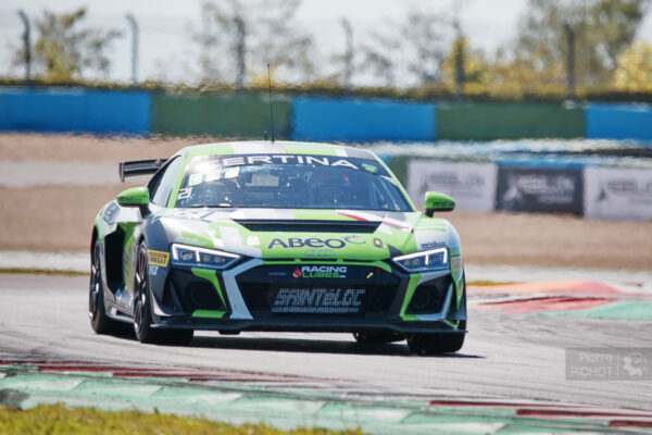 FFSA GT, Magny-Cours - Qualifs : Audi en verve, le record pour Beltoise