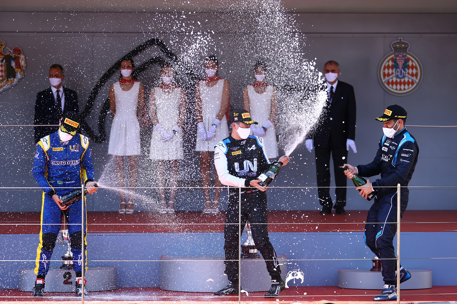 Guanyu Zhou, Felipe Drugovich et Roy Nissany podium race 1 Monaco FIA F2 2021