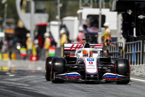 Steiner à ses pilotes : "évitez les murs à Monaco !"