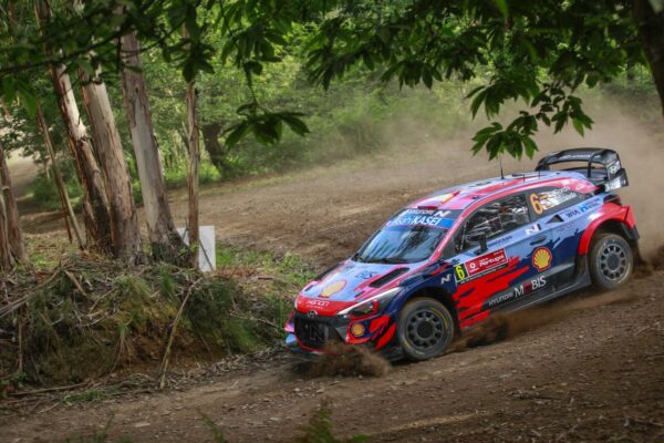 Rallye du Portugal, J1 mi-journée : Sordo mène un triplé Hyundai