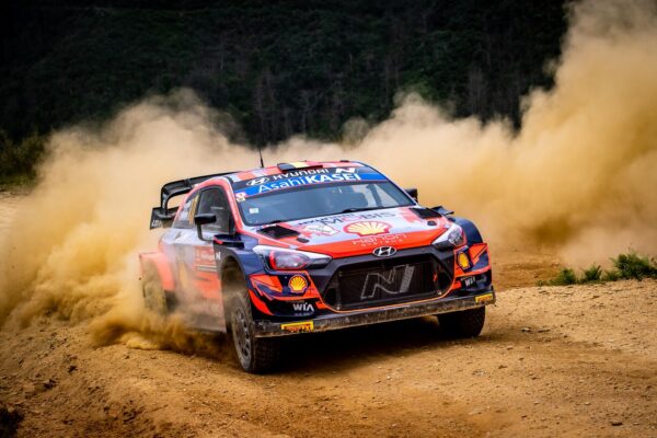 Rallye du Portugal : Neuville contraint à l'abandon
