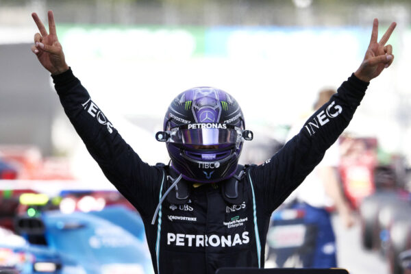 Lewis Hamilton dans le top 10 des sportifs Forbes