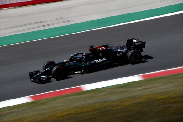 Grand Prix du Portugal : Hamilton s'impose à Portimão